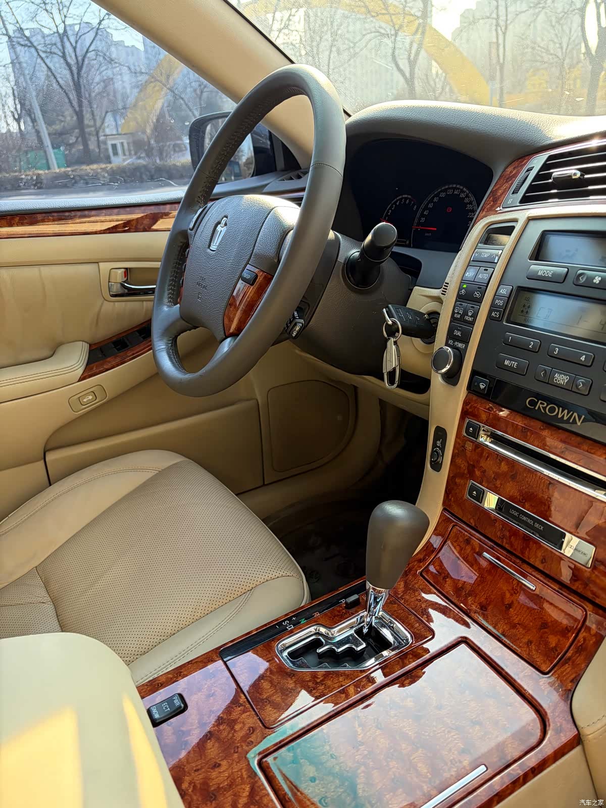 Toyota Crown, 2007 13