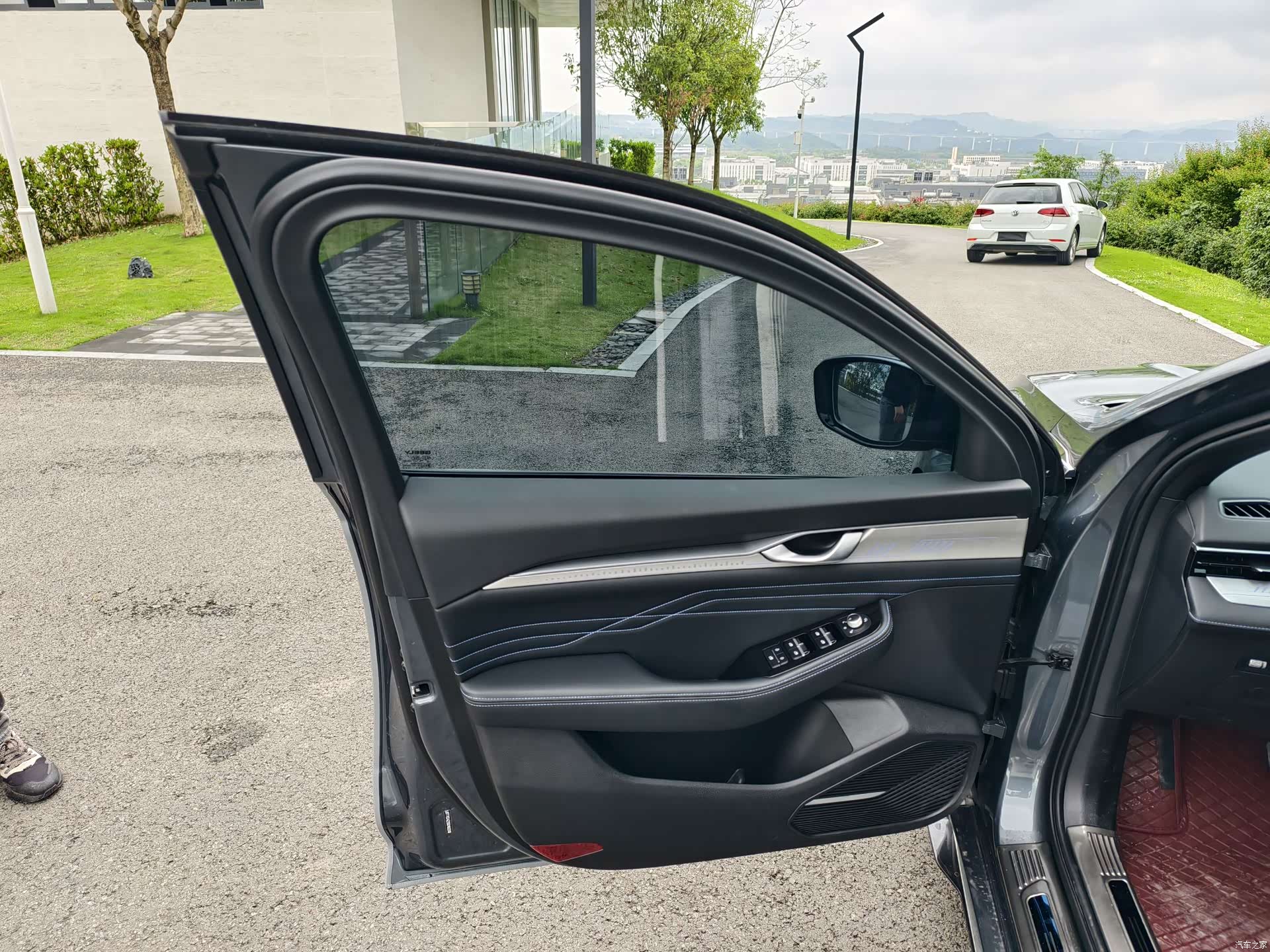 Geely Preface, 2025 16