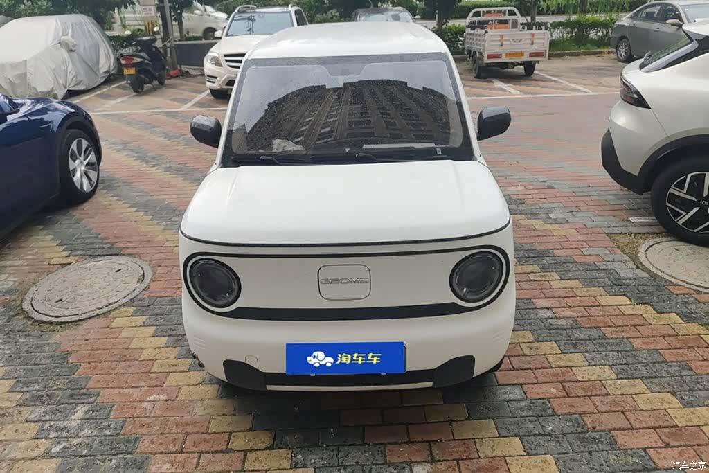 Geely Panda, 2025 2