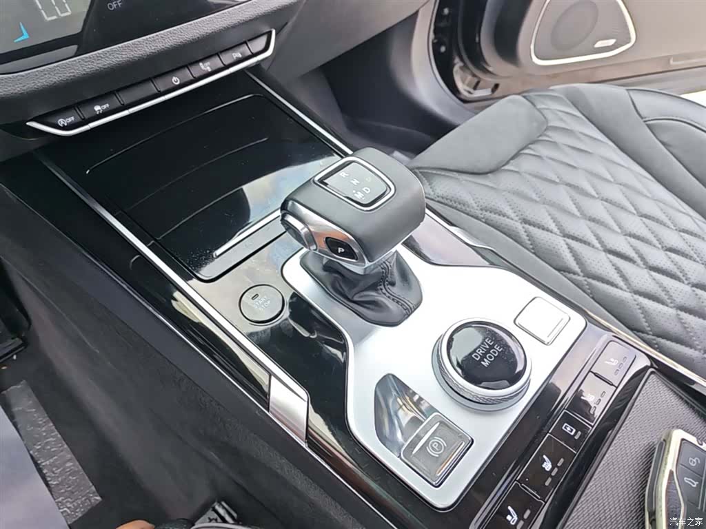 Hongqi HS5, 2020 14