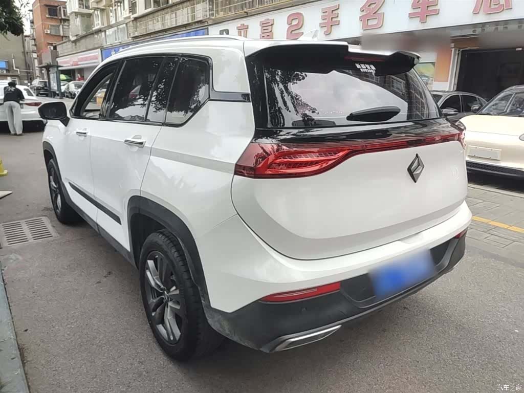 Wuling RS-5, 2020 все фото