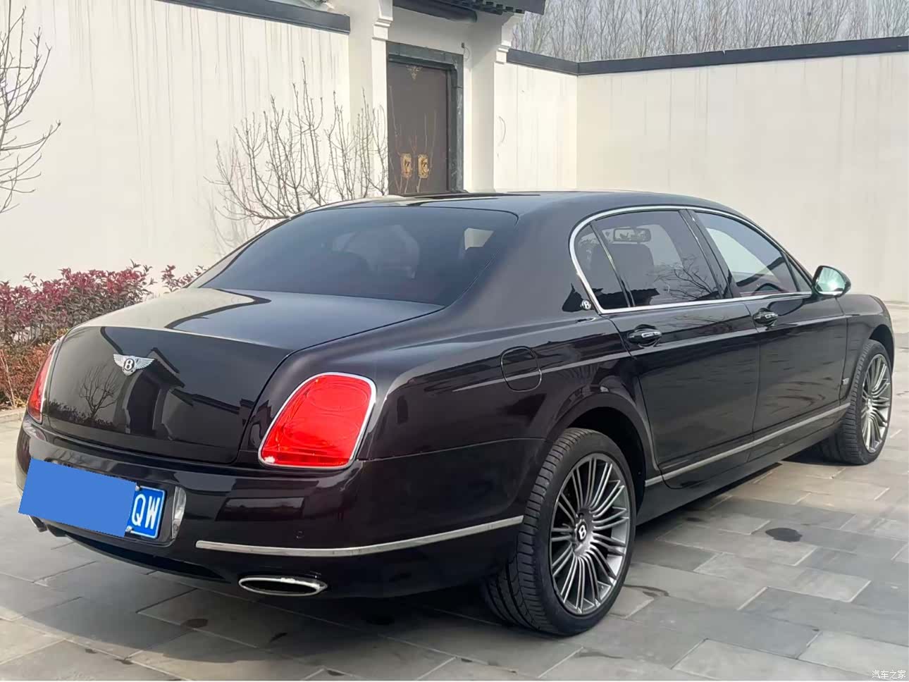 Bentley Flying Spur, 2011 6