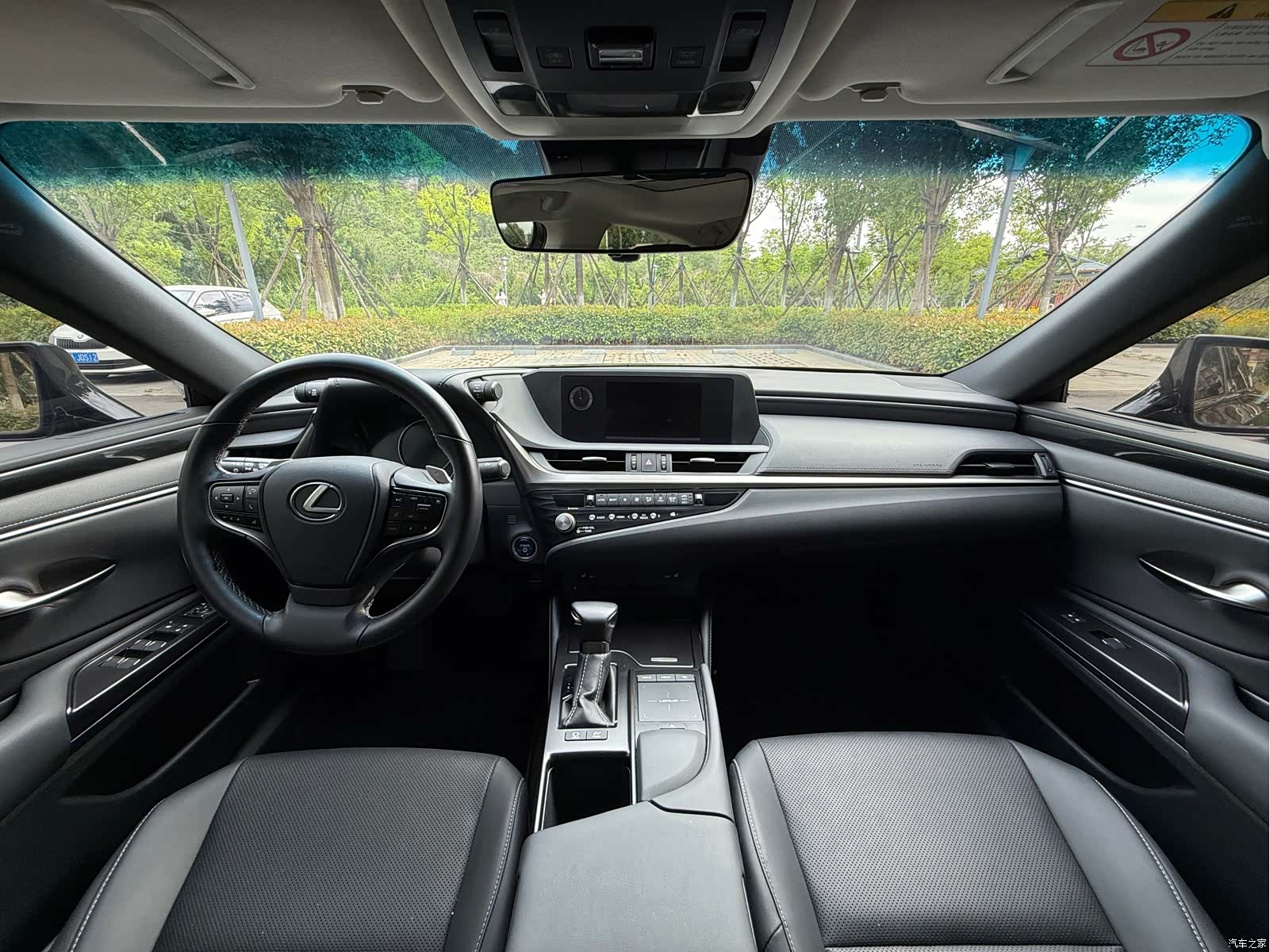 Lexus ES, 2021 7