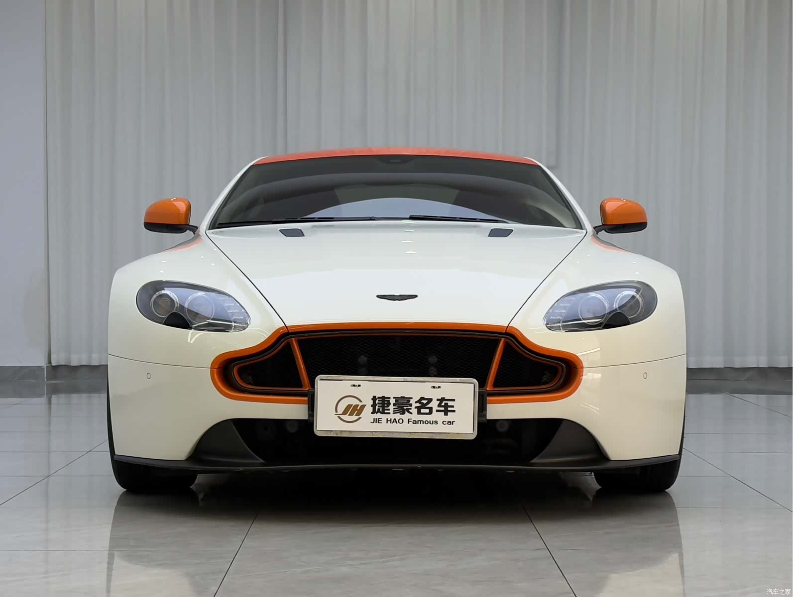 Aston Martin Vantage