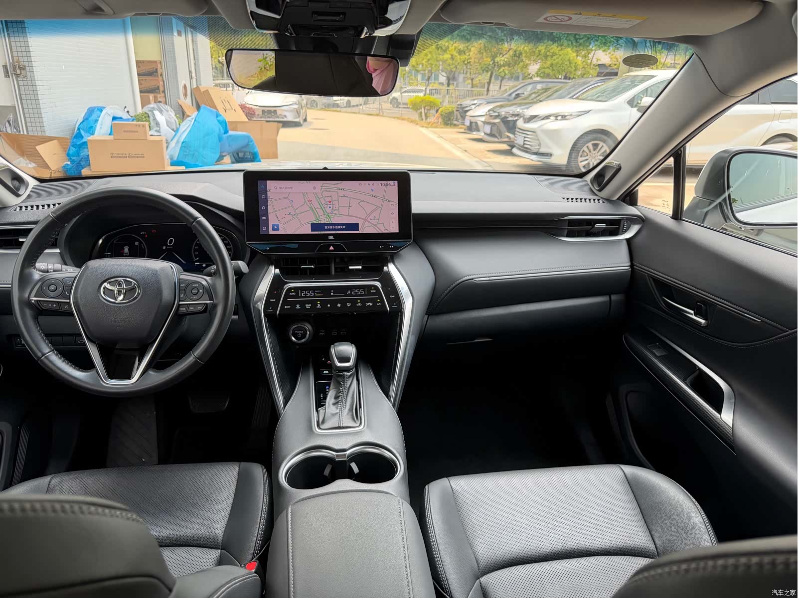Toyota Venza, 2024 10