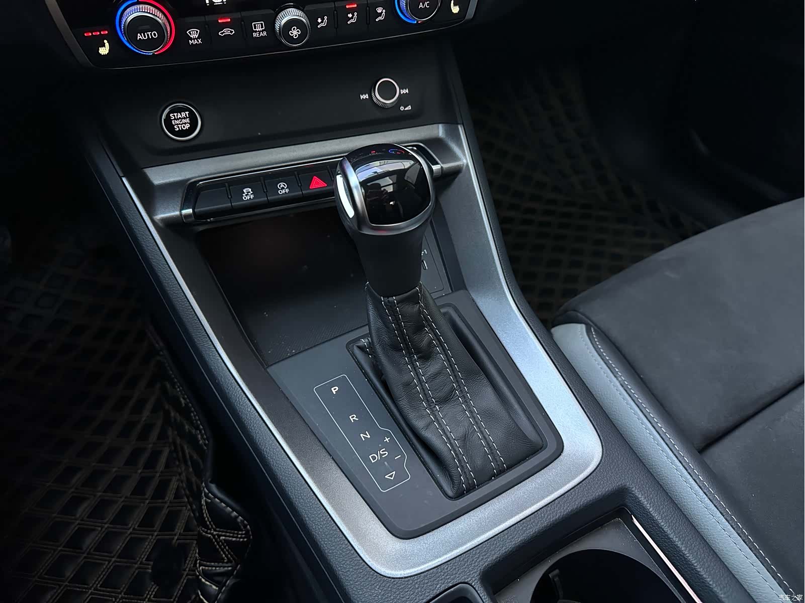 Audi Q3, 2022 12