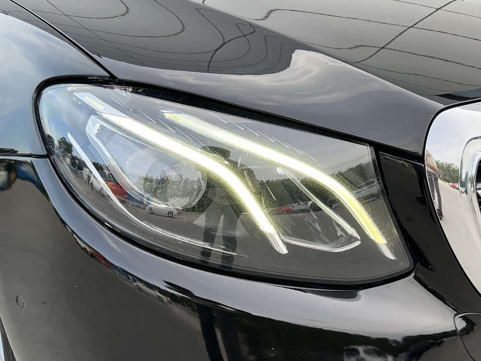 Mercedes-Benz E-class Mercedes-Benz E-class