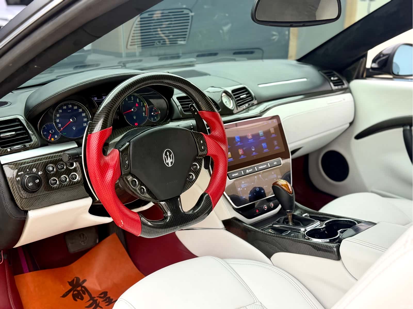 Maserati GranTurismo, 2010 12