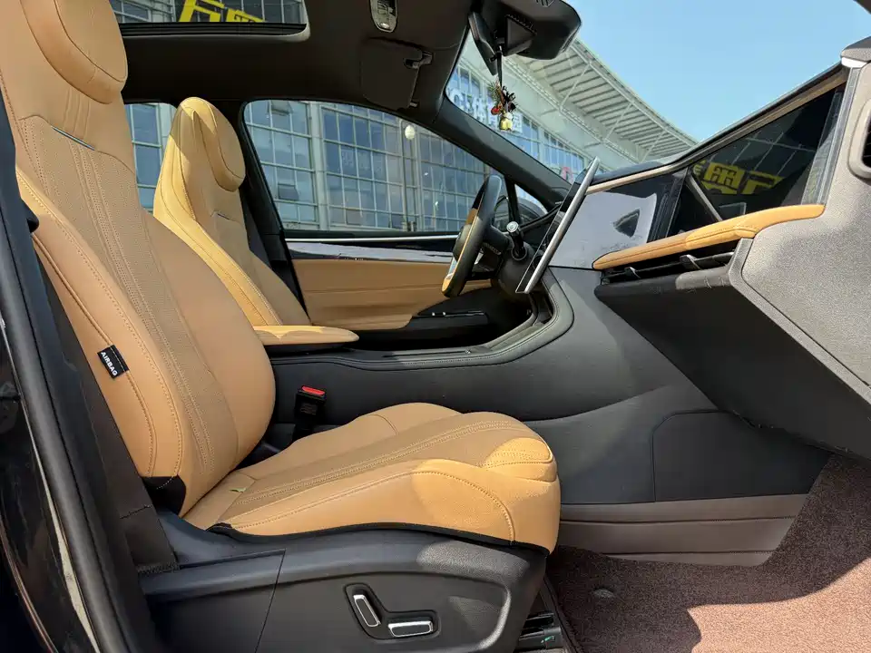 Geely Galaxy Galaxy L7