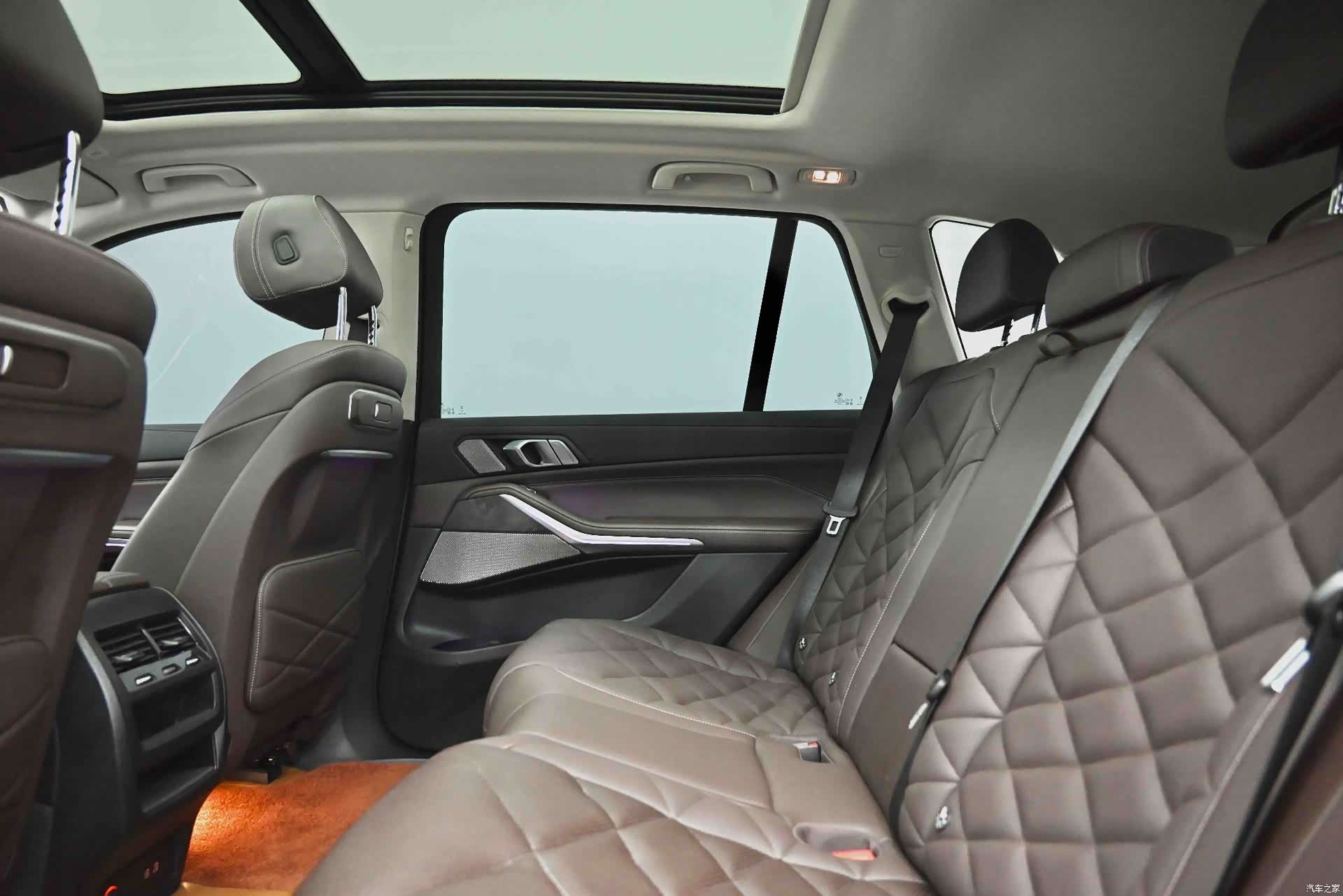 BMW X5, 2024 26