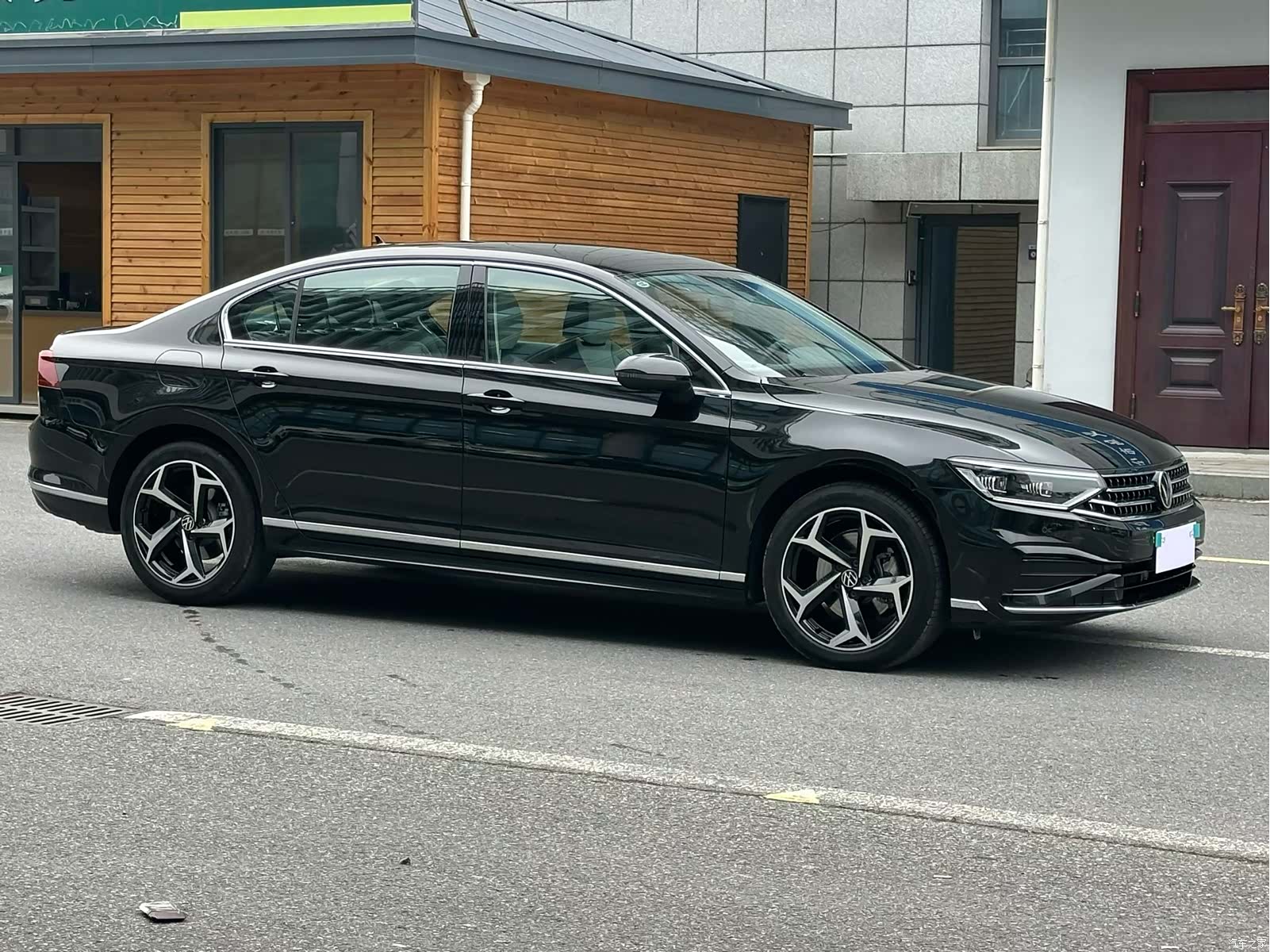 Volkswagen Magotan, 2025 3