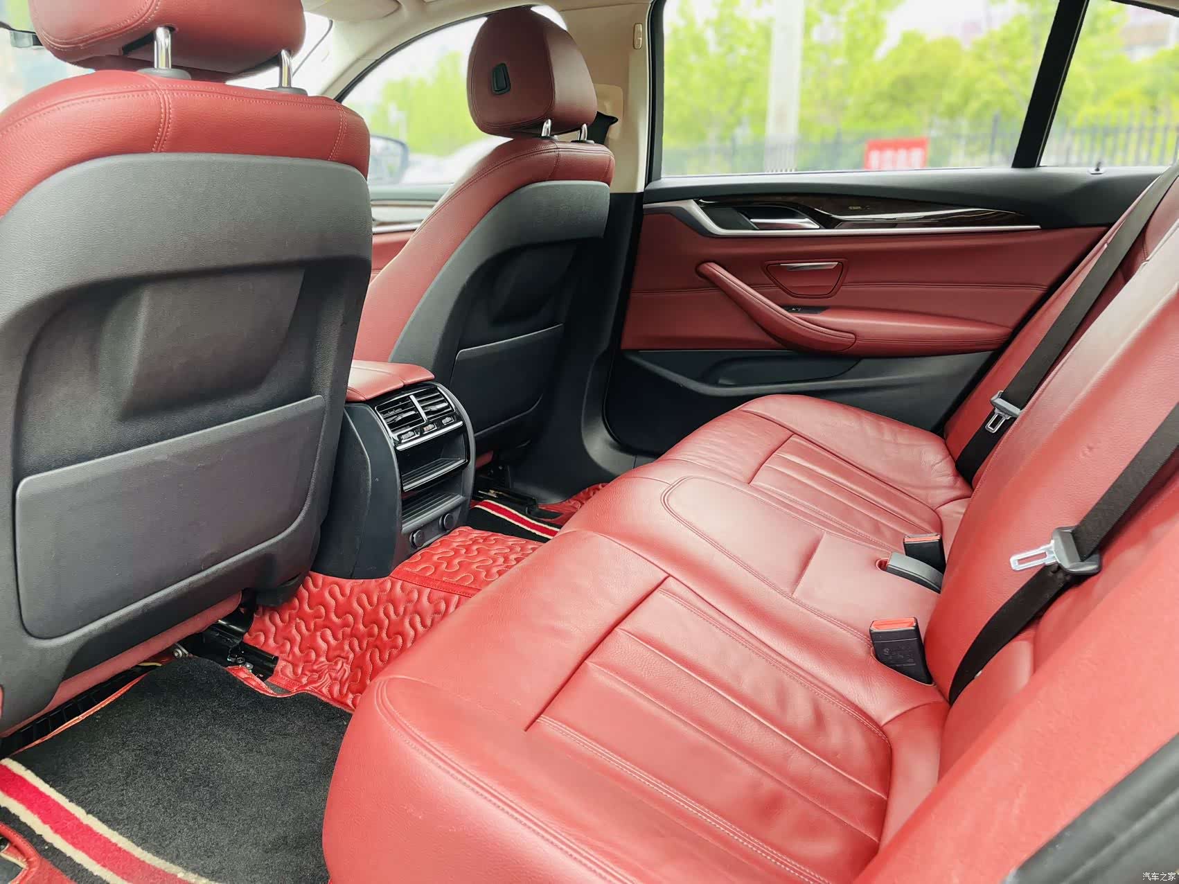 BMW 5 Series, 2017 все фото