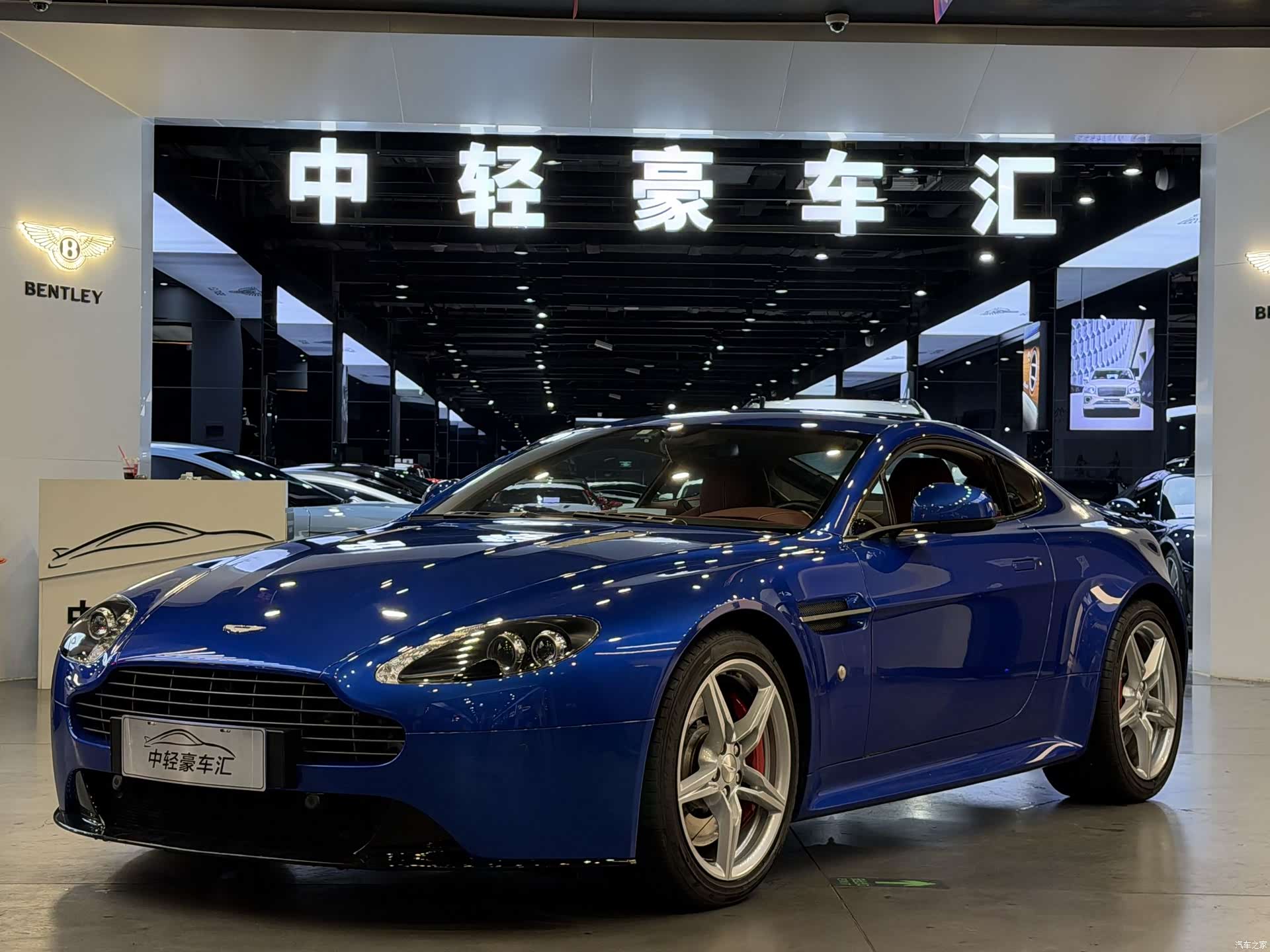 Aston Martin Vantage, 2017 1
