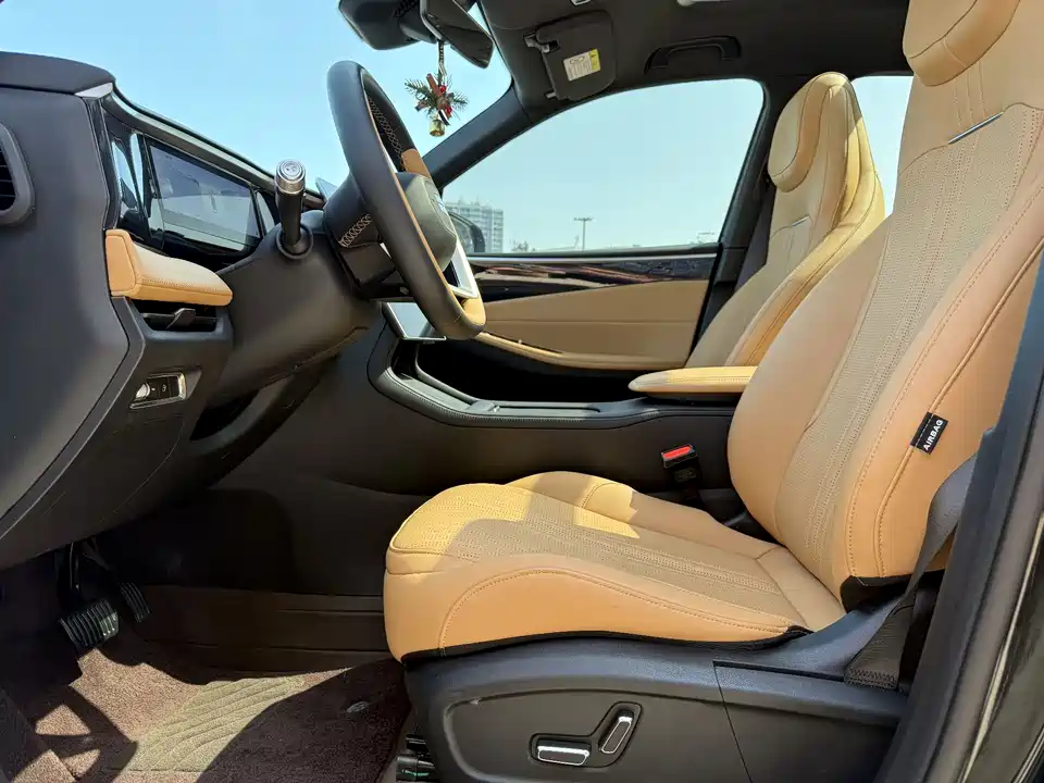 Geely Galaxy Galaxy L7