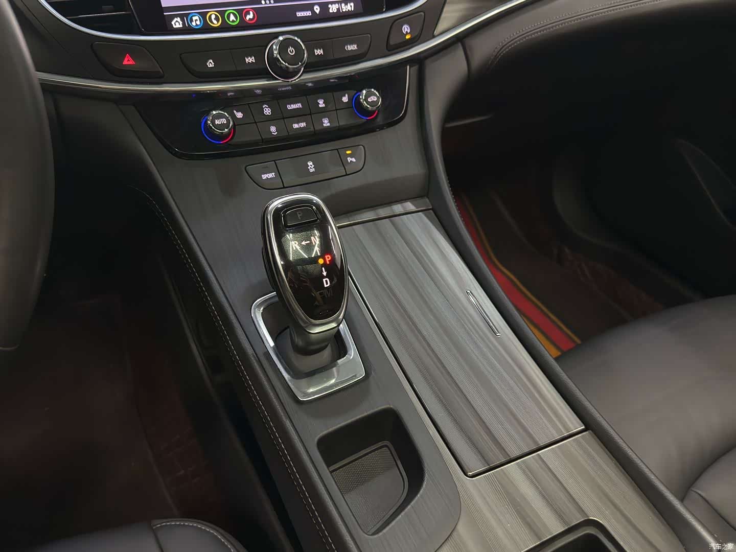 Buick LaCrosse, 2019 18