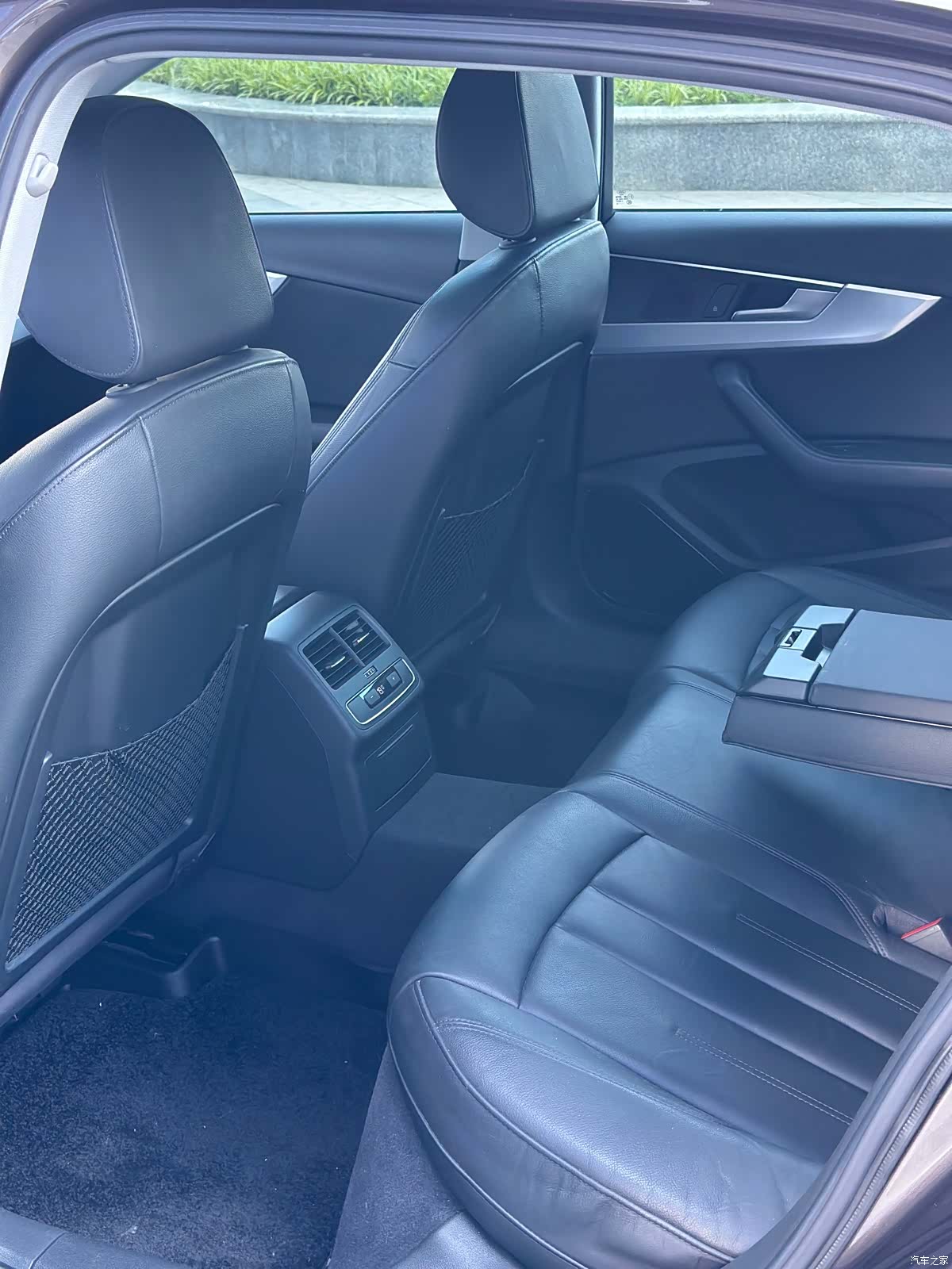 Audi A4L, 2018 8