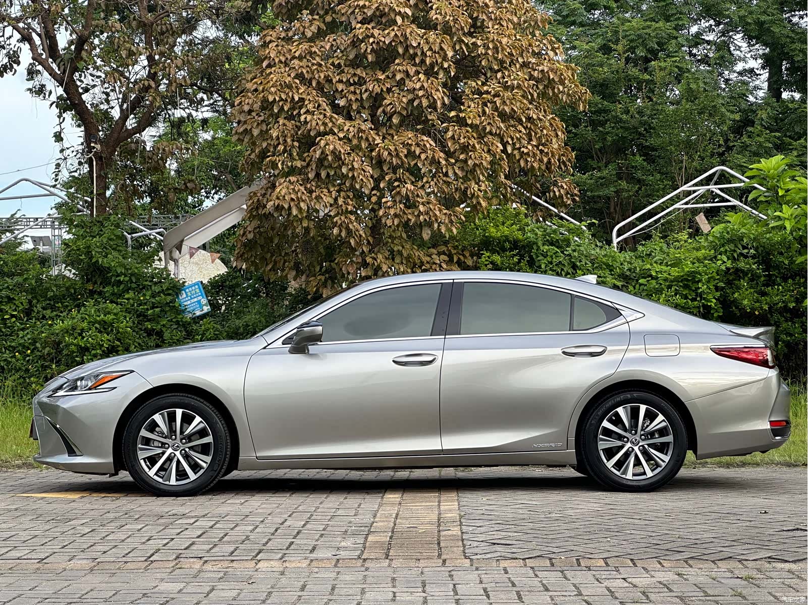 Lexus ES, 2020 12
