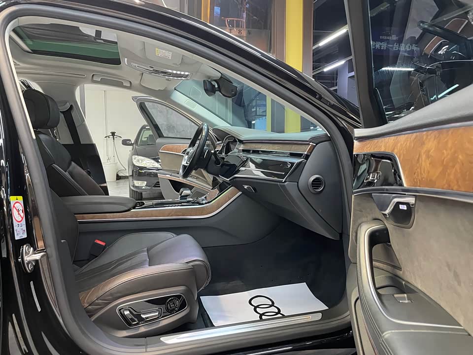 Audi A8 Audi A8