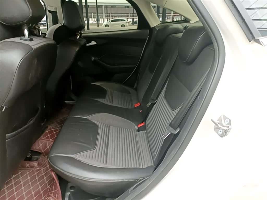 Ford Focus, 2016 17