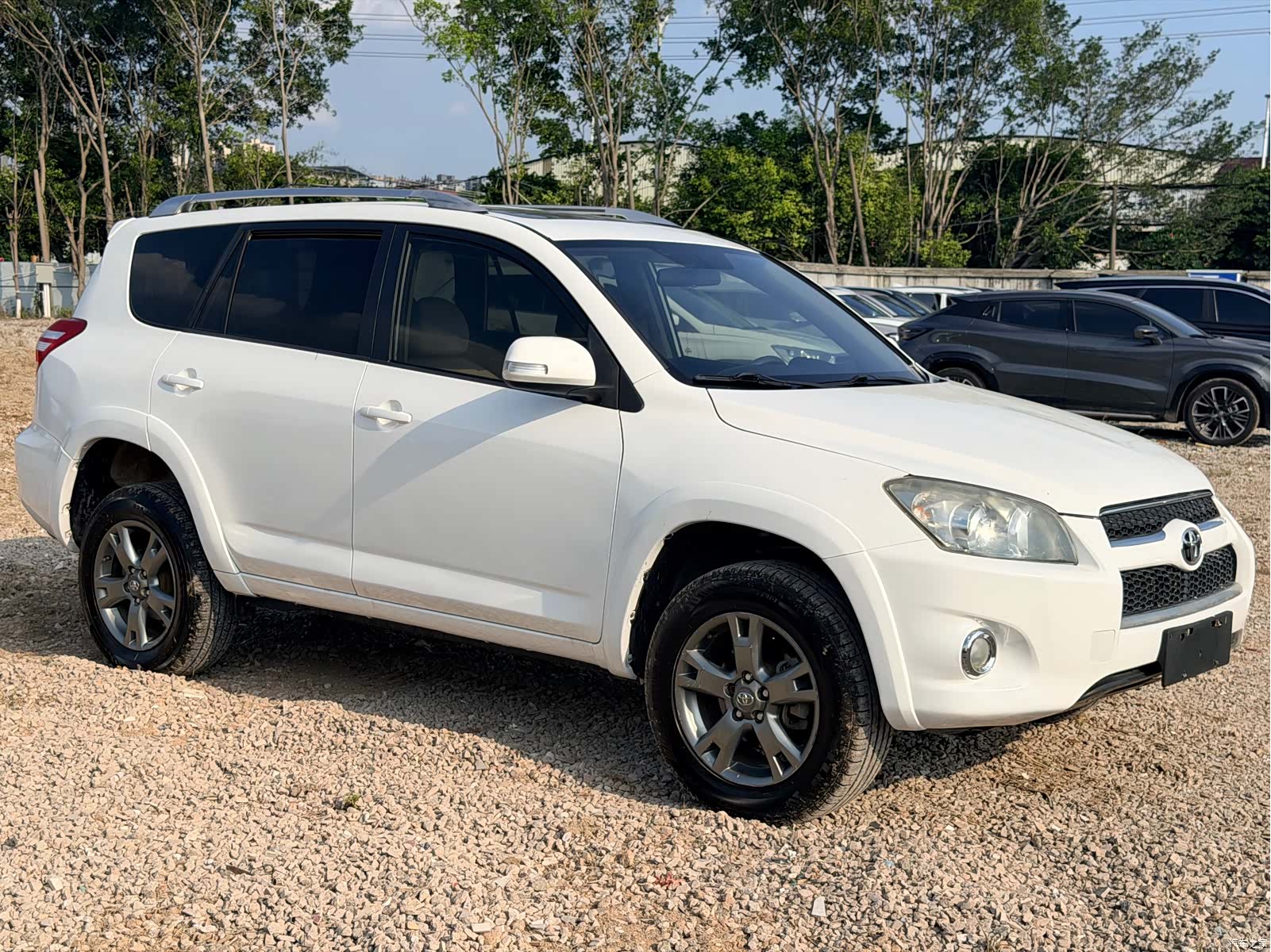 Toyota RAV4, 2012 3