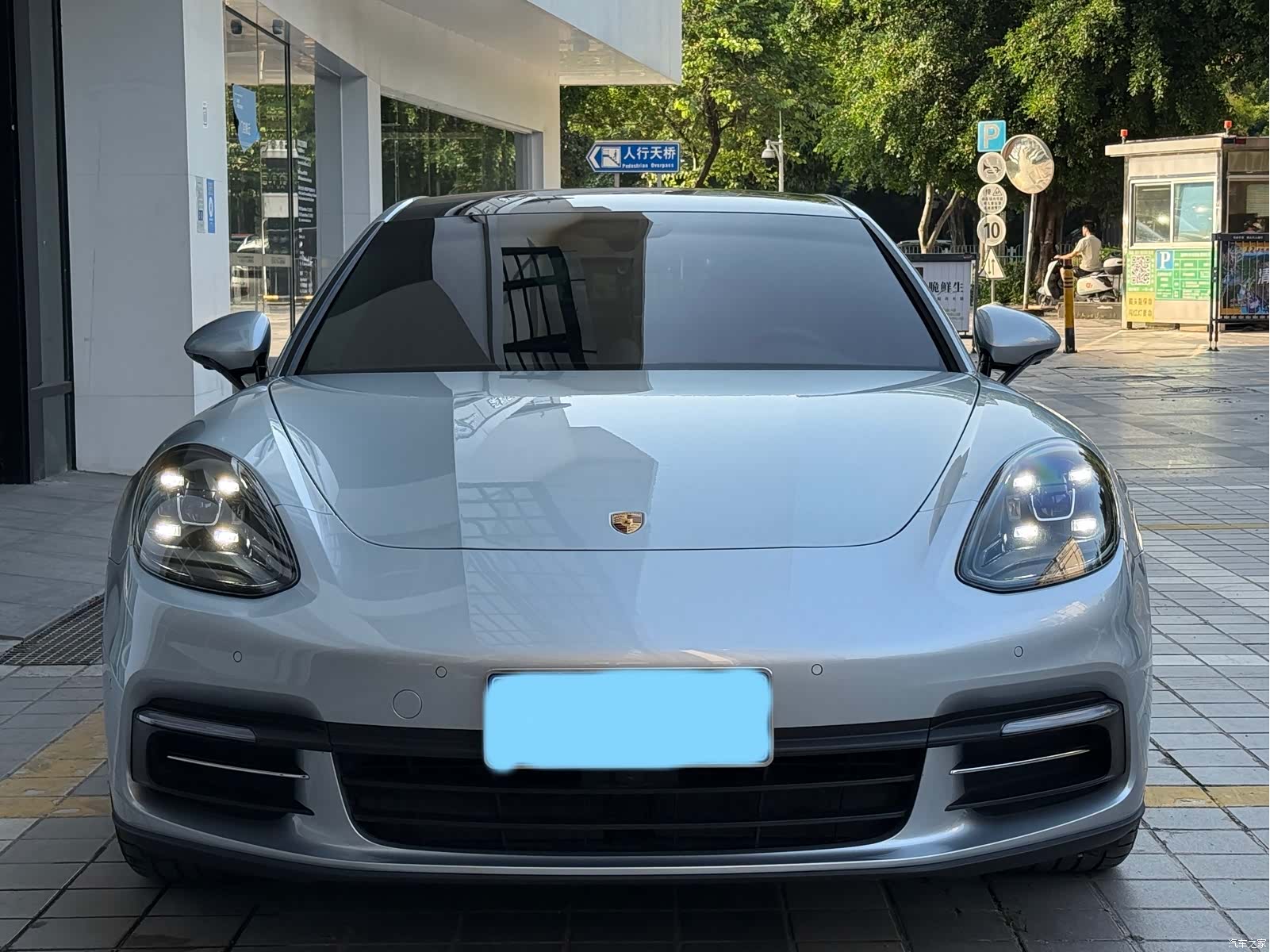 Porsche Panamera, 2018 все фото