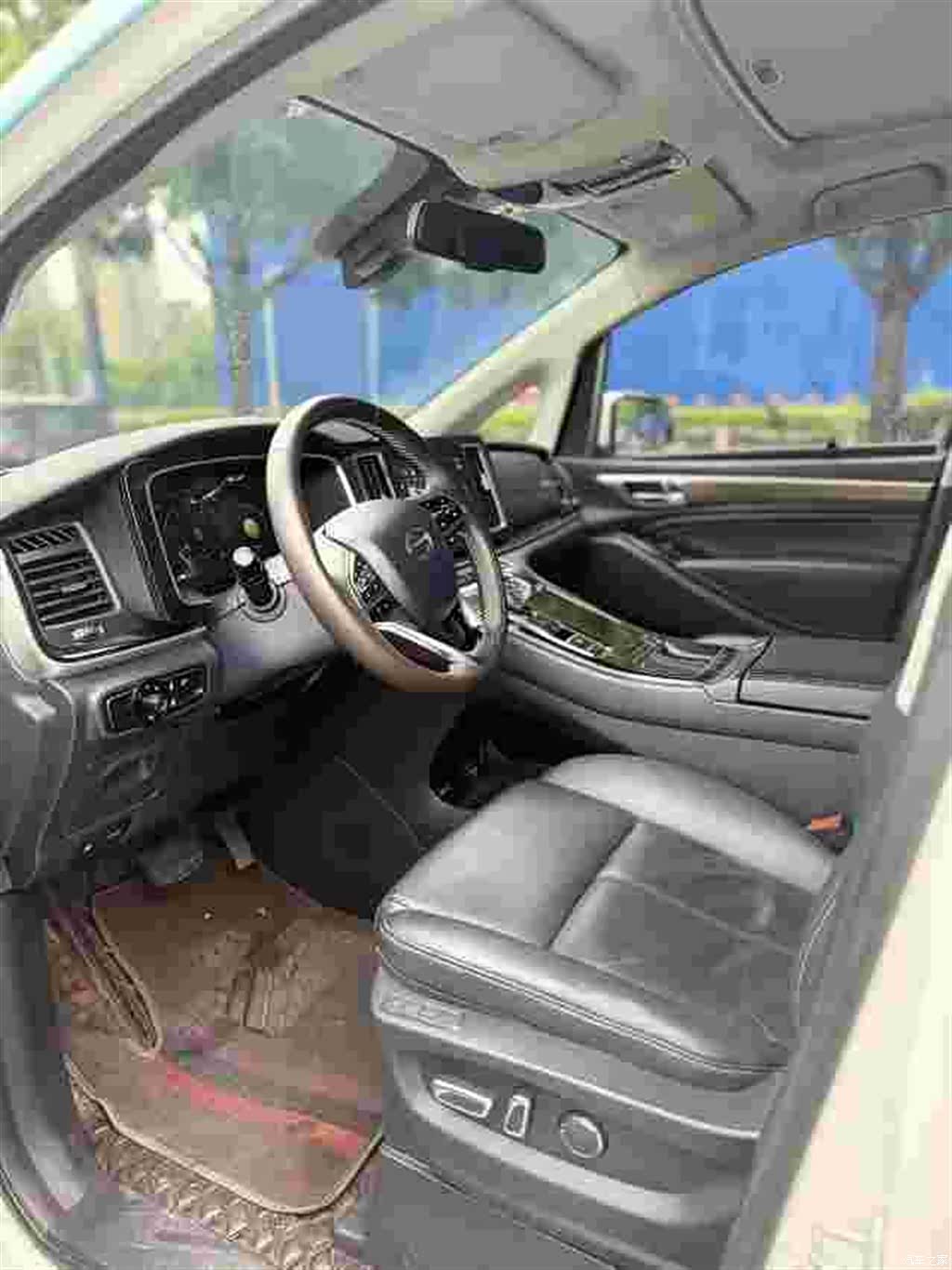 Trumpchi M8, 2021 3