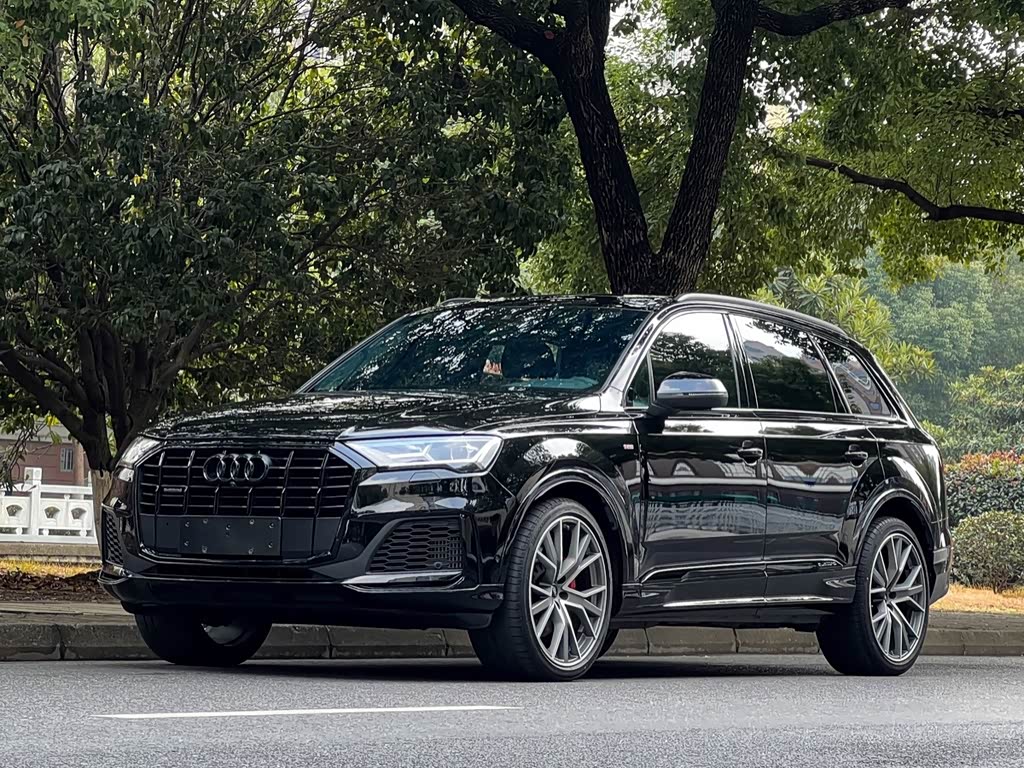 Audi Q7 2023 55 TFSI quattro S line Sport