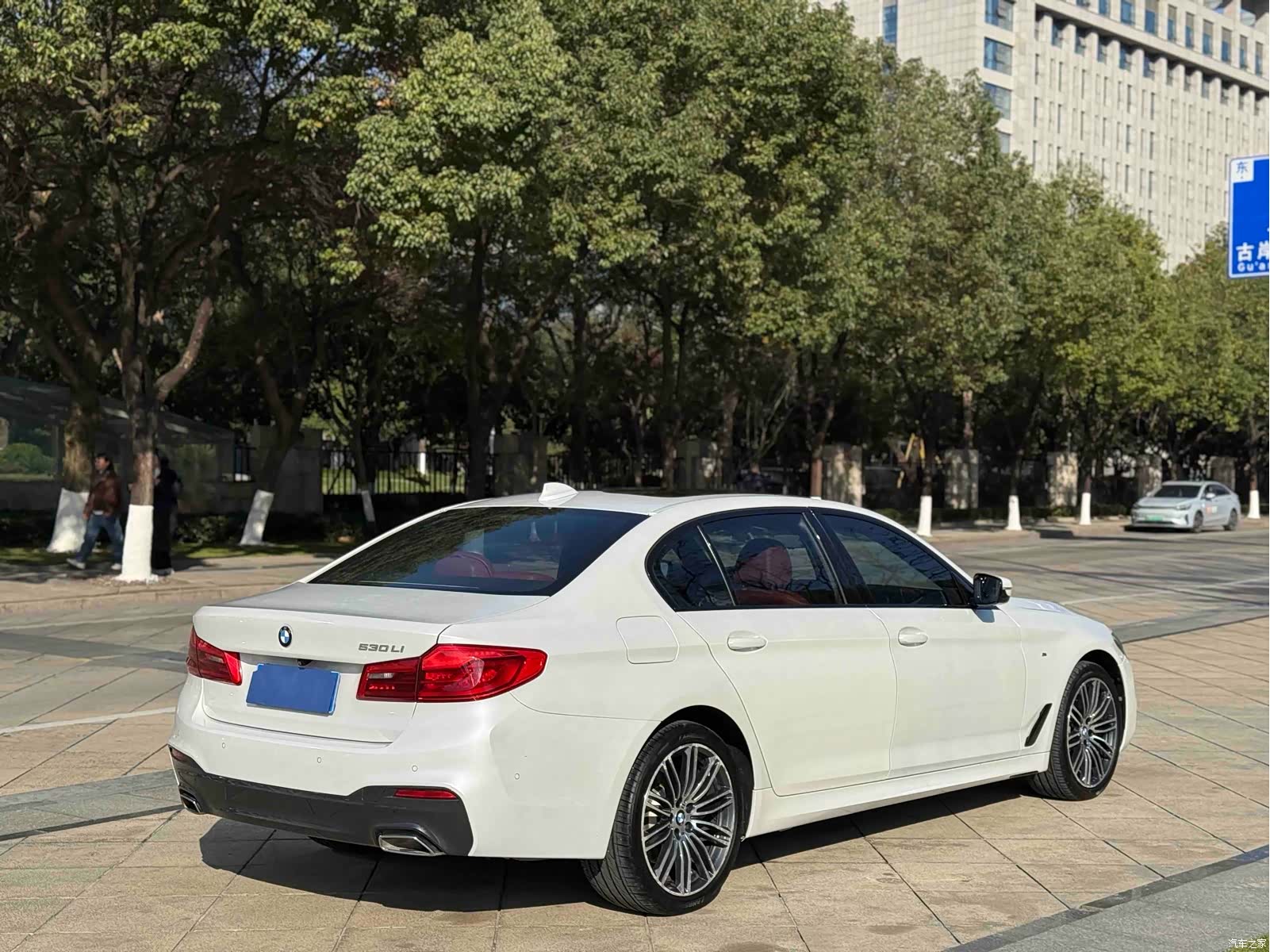BMW 5 Series, 2019 13
