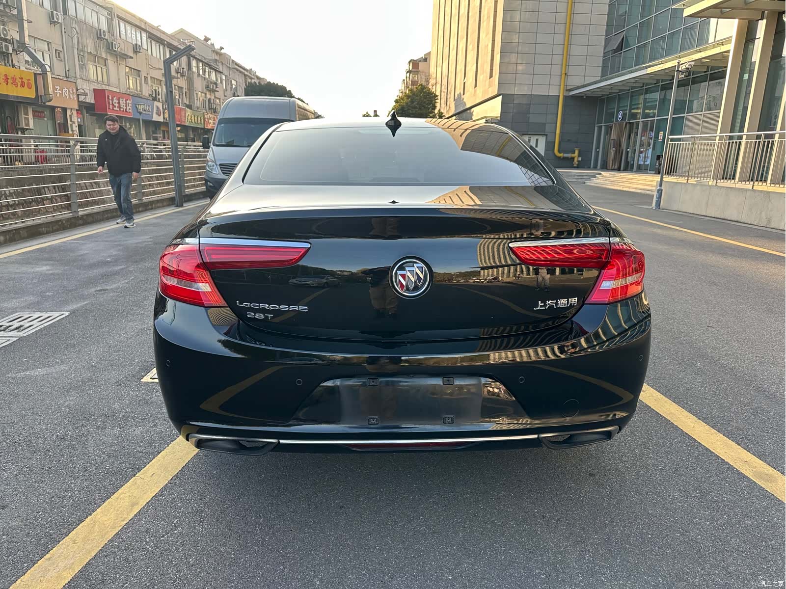 Buick LaCrosse, 2018 все фото