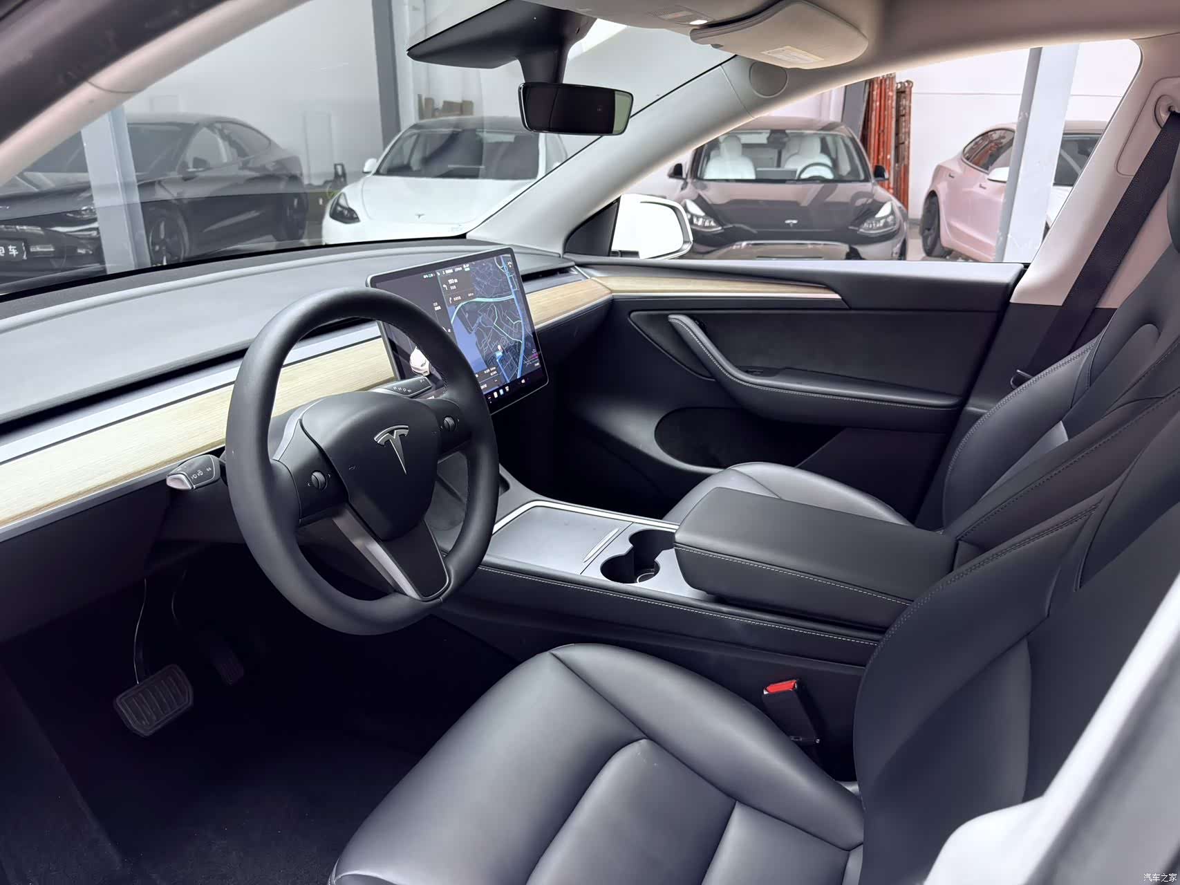 Tesla Model Y, 2021 11