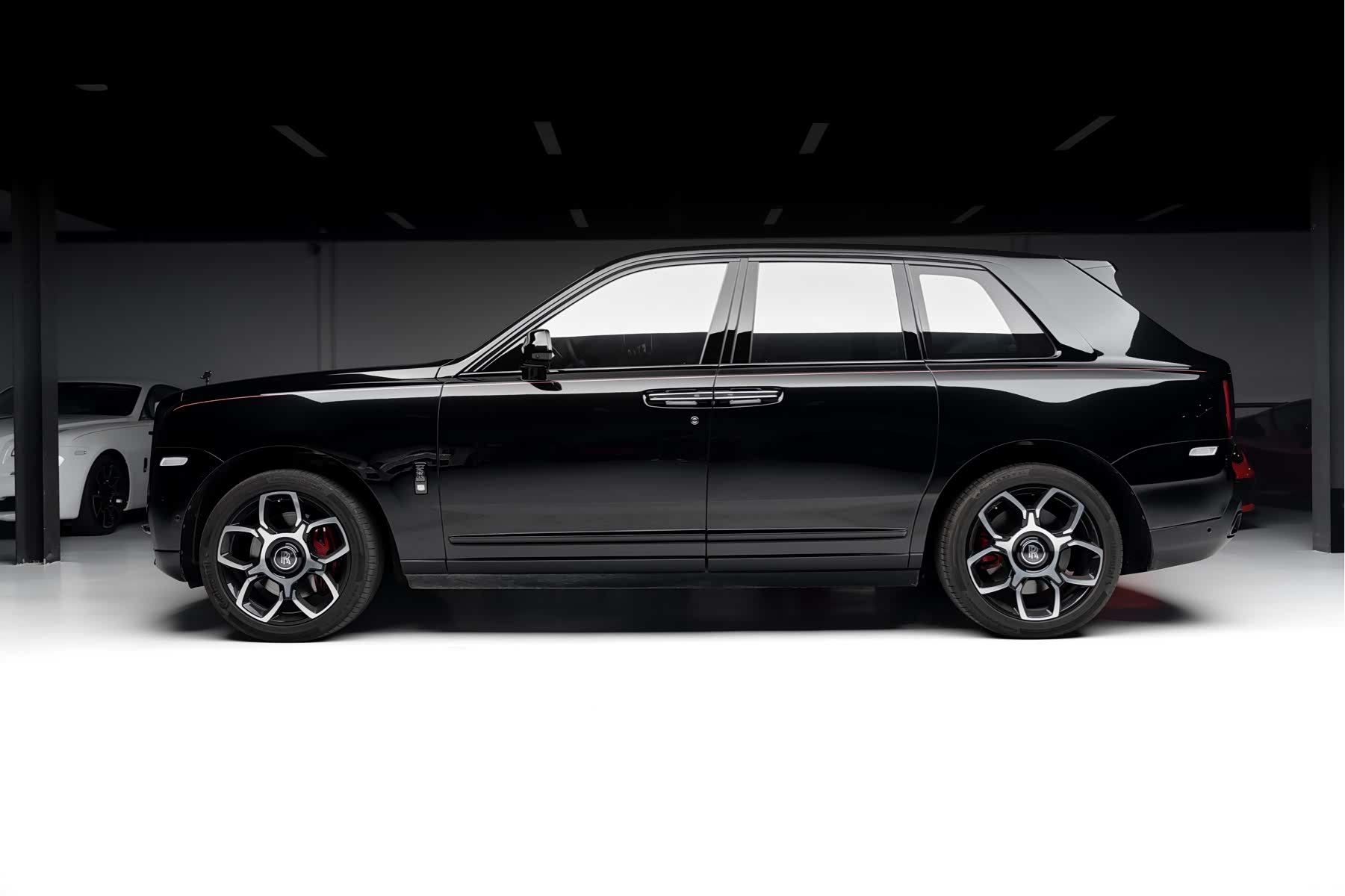 Rolls-Royce Cullinan, 2021 все фото