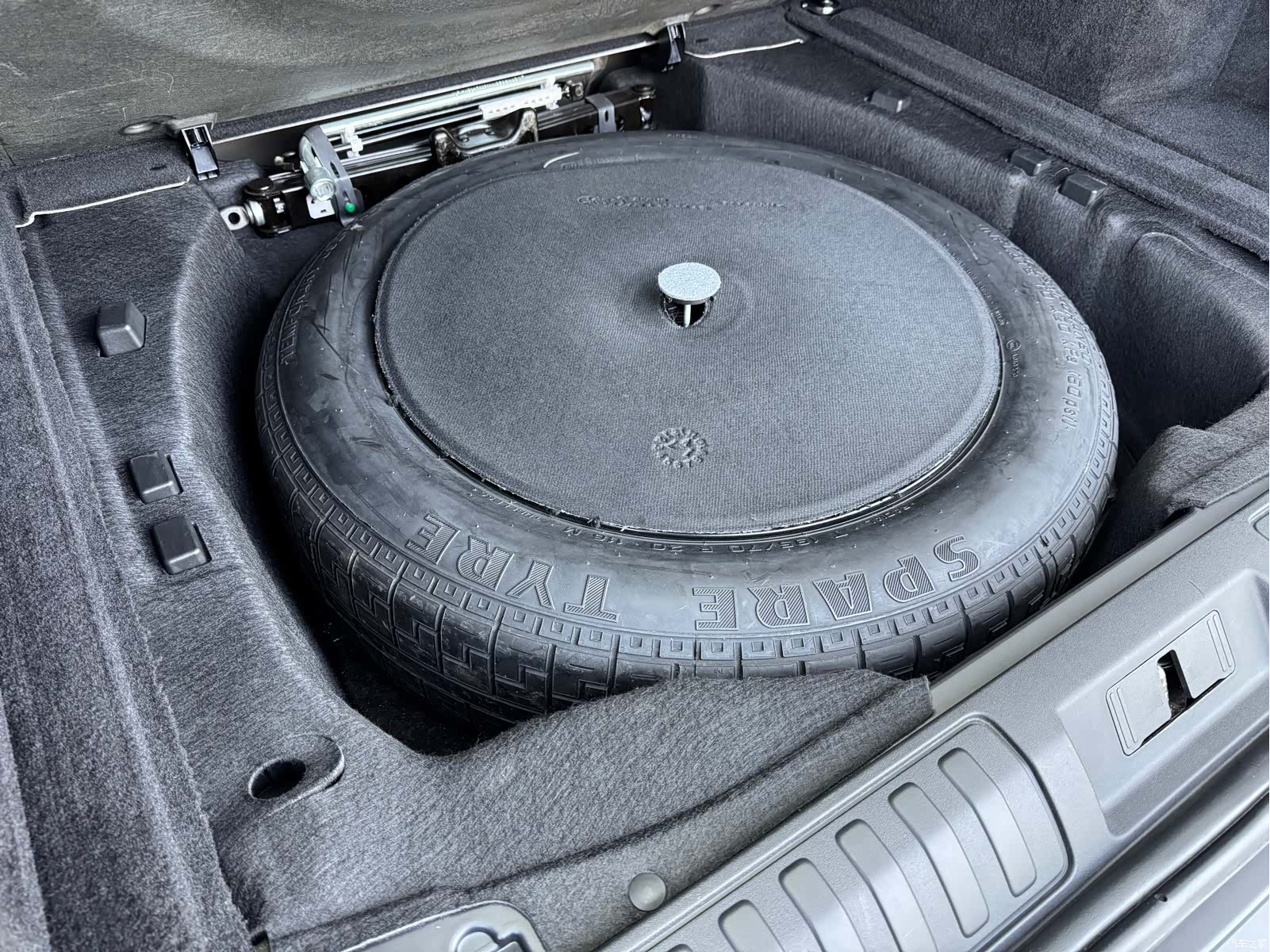 Land Rover Range Rover, 2018 32