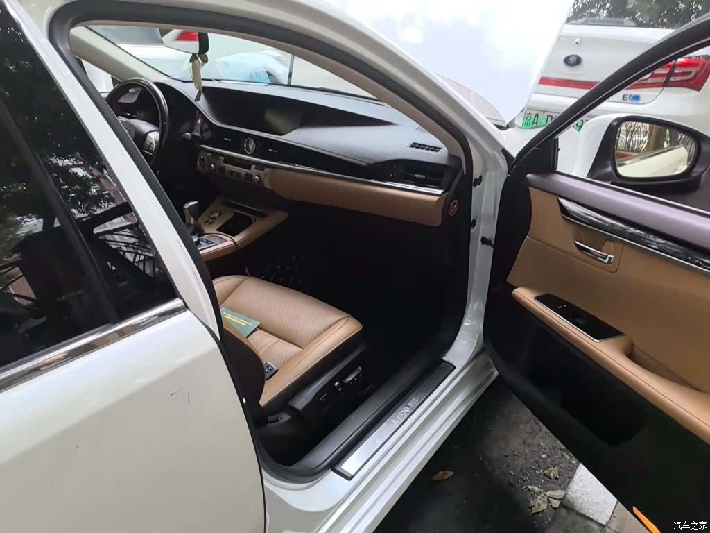 Lexus ES, 2017 20