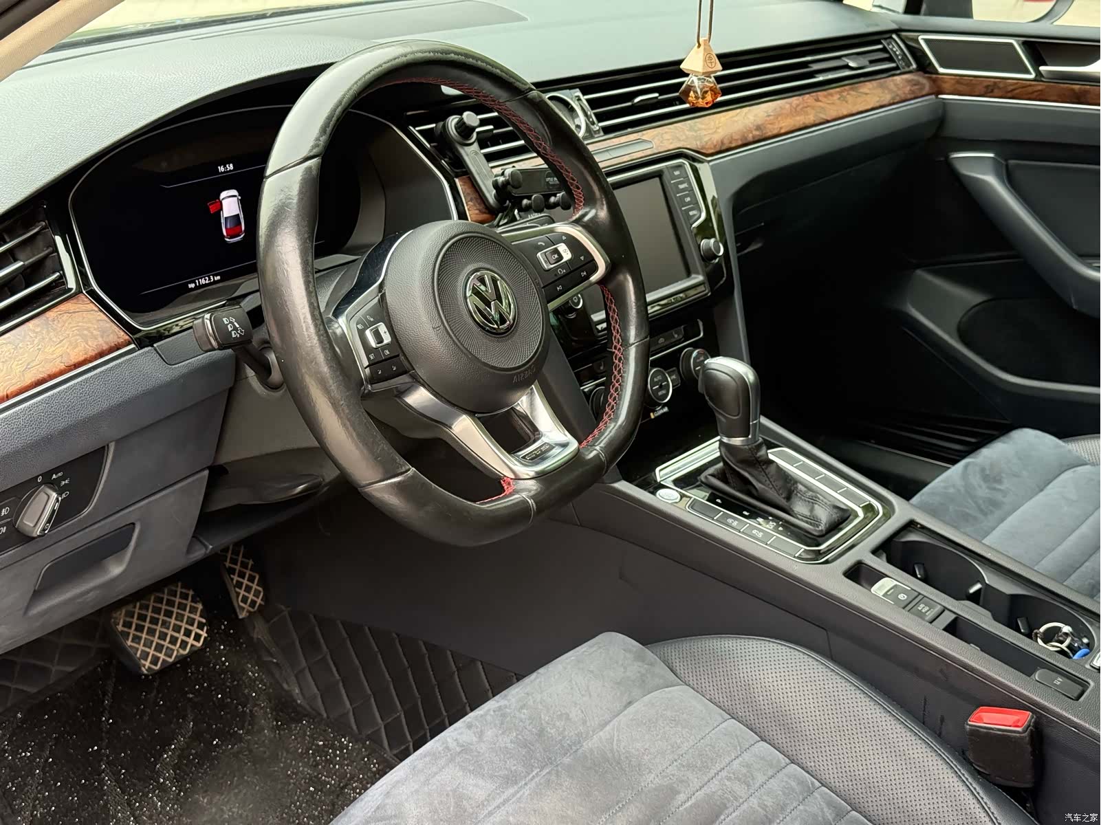 Volkswagen Magotan, 2017 все фото
