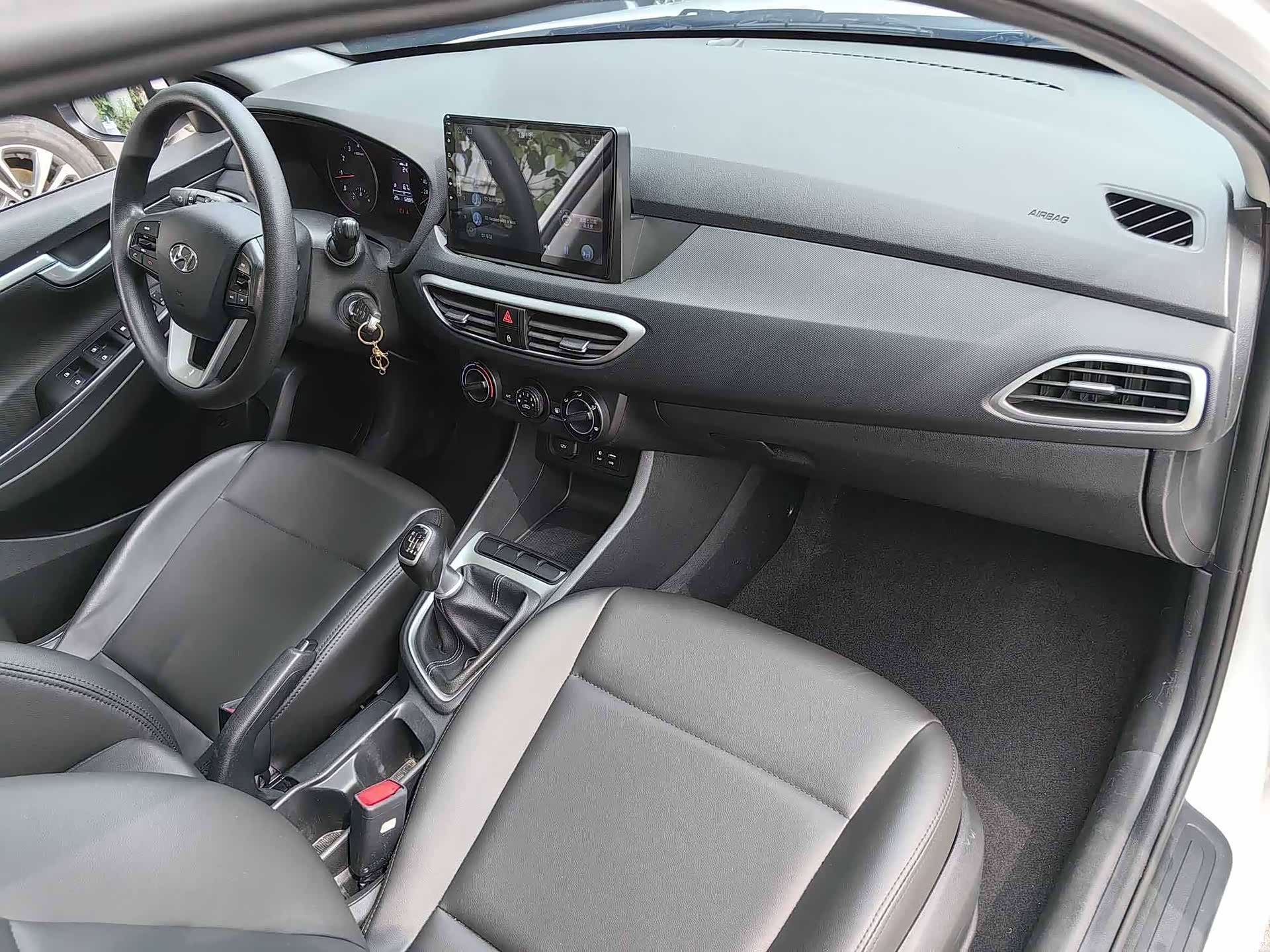 Hyundai GLS, 2017 все фото