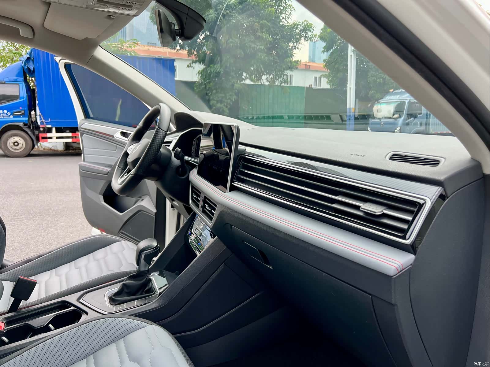 Volkswagen Tiguan, 2022 10