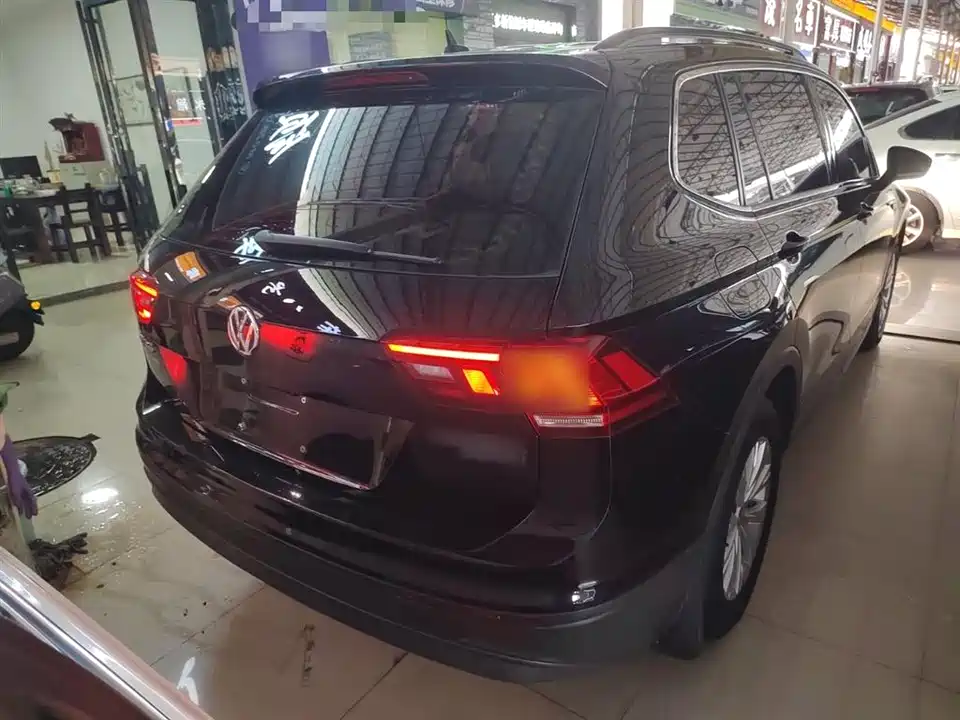 Volkswagen Tiguan L
