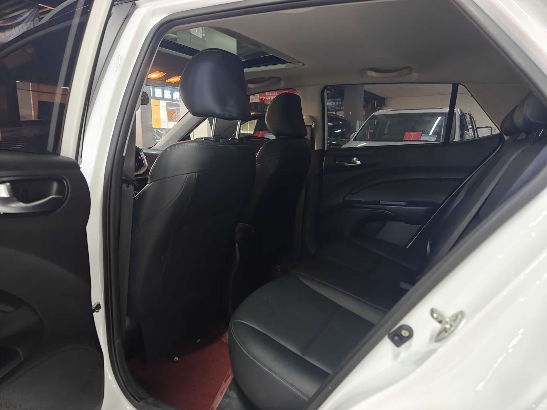 Kia KX1, 2022 4