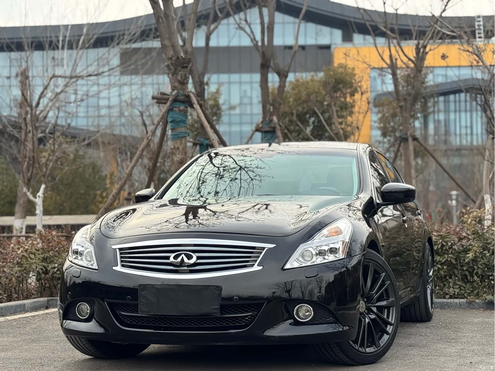 Infiniti G37