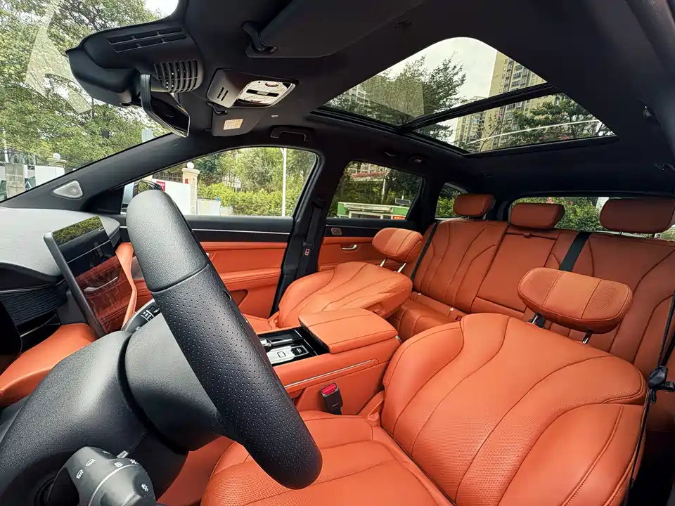 AITO Ask the world M7