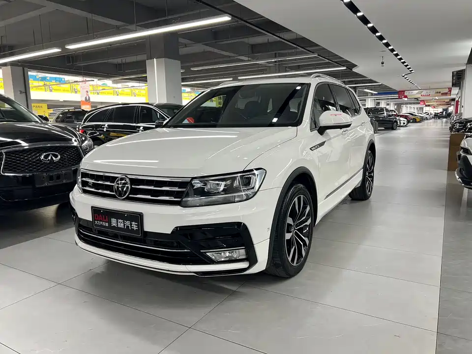 Volkswagen Tiguan L