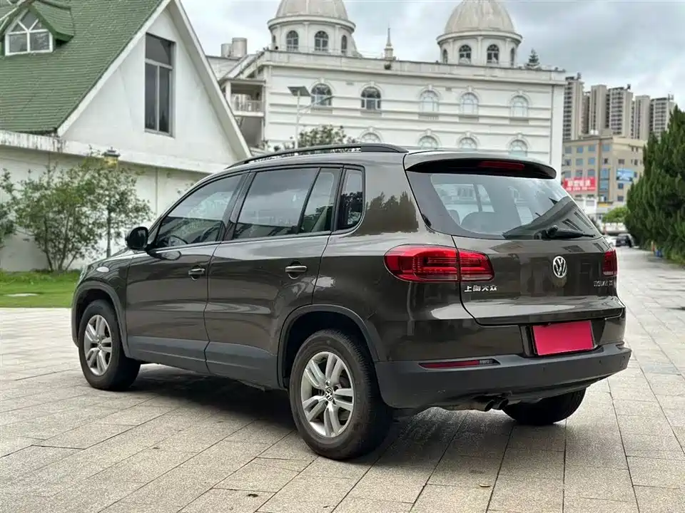 Volkswagen Tiguan Volkswagen Tiguan