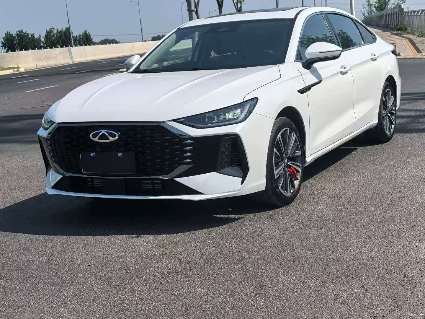 Chery Arrizo 8