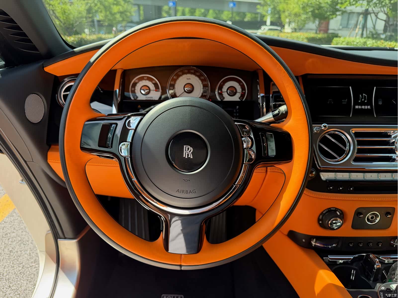 Rolls-Royce Wraith, 2014 9