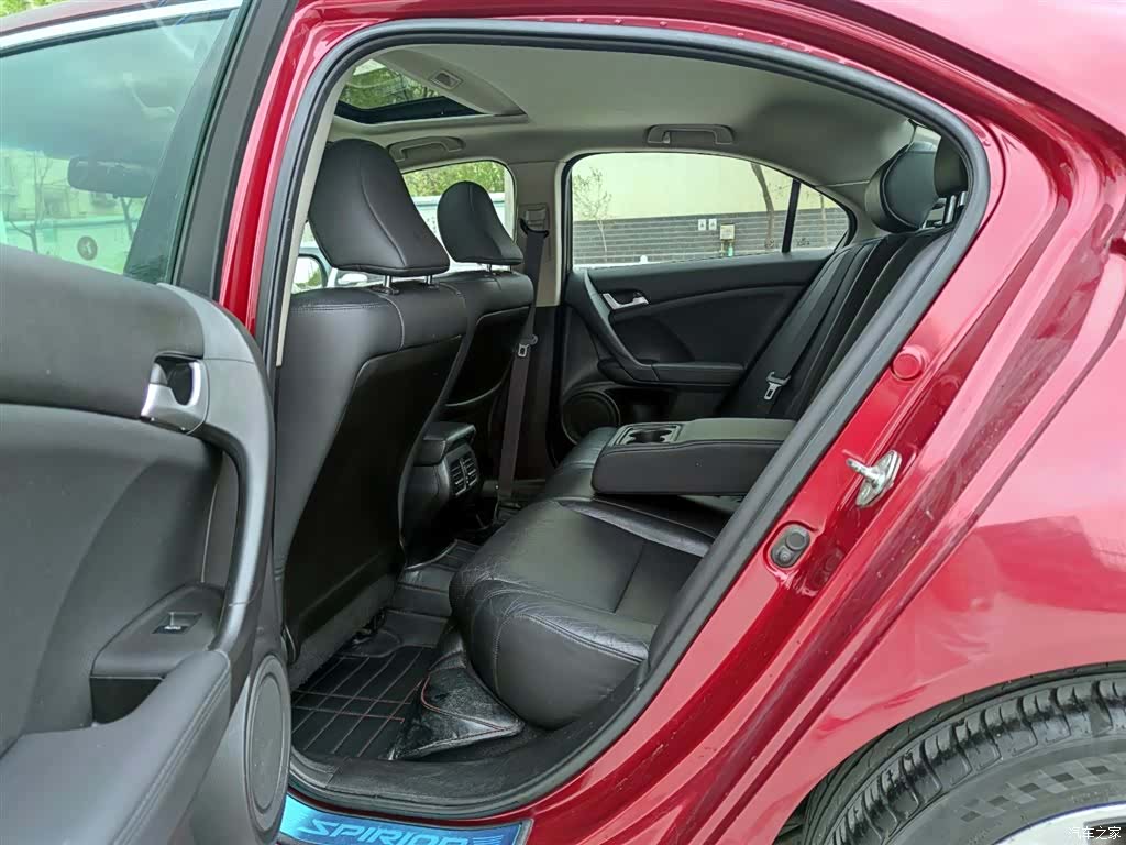 Honda Spirior, 2014 10