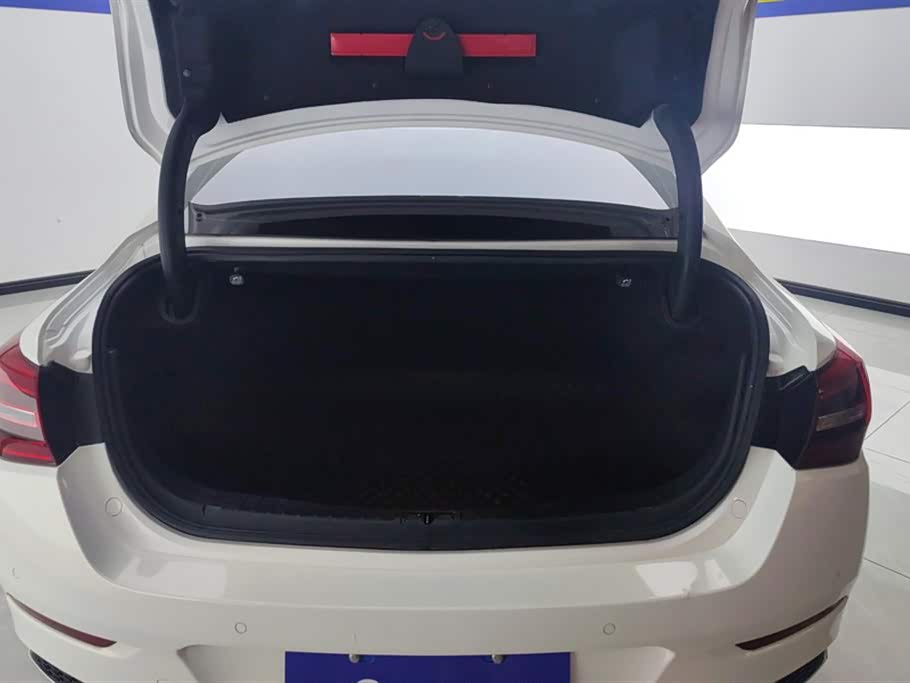 Hongqi H5 Hongqi H5