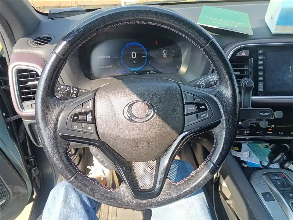 CIIMO Dongfeng Honda M-NV