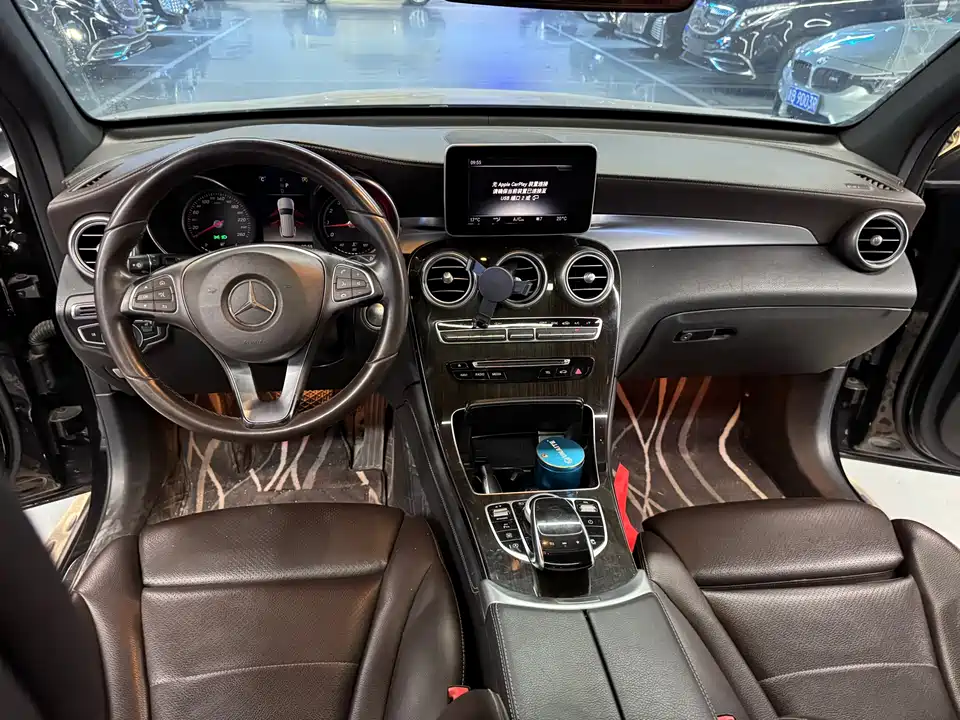 Mercedes-Benz GLC Mercedes-Benz GLC