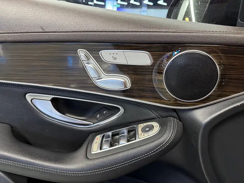 Mercedes-Benz GLC Mercedes-Benz GLC