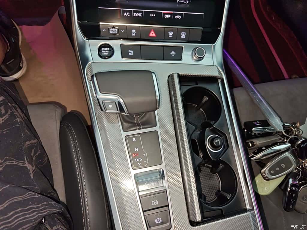 Audi A6L, 2021 14